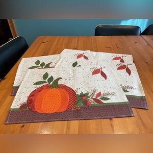 FALL PLACEMATS PUMPKIN PATCH LEAVES HARVEST NEW LOT OF 4 ORANGE GREEN BROWN Y2K